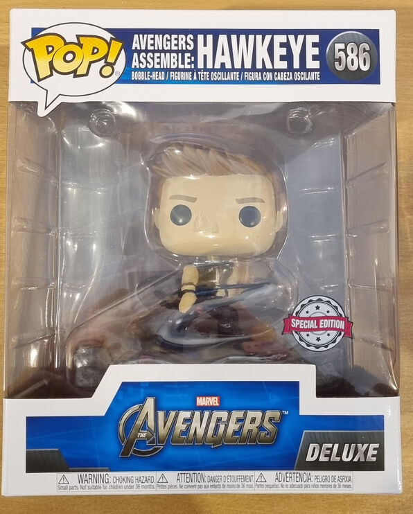 #586 Avengers Assemble: Hawkeye - Deluxe - Marvel