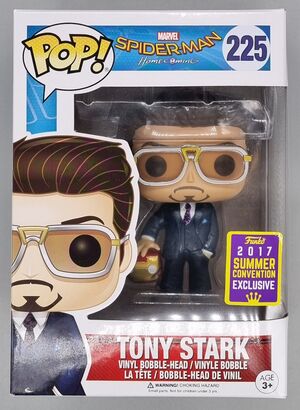 #225 Tony Stark (Holding Helmet) Marvel Spider-Man Homecomin