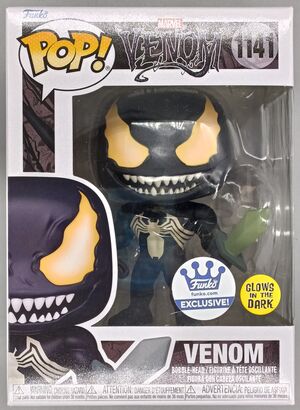 #1141 Venom (w/ Weapons) Glow Marvel Venom