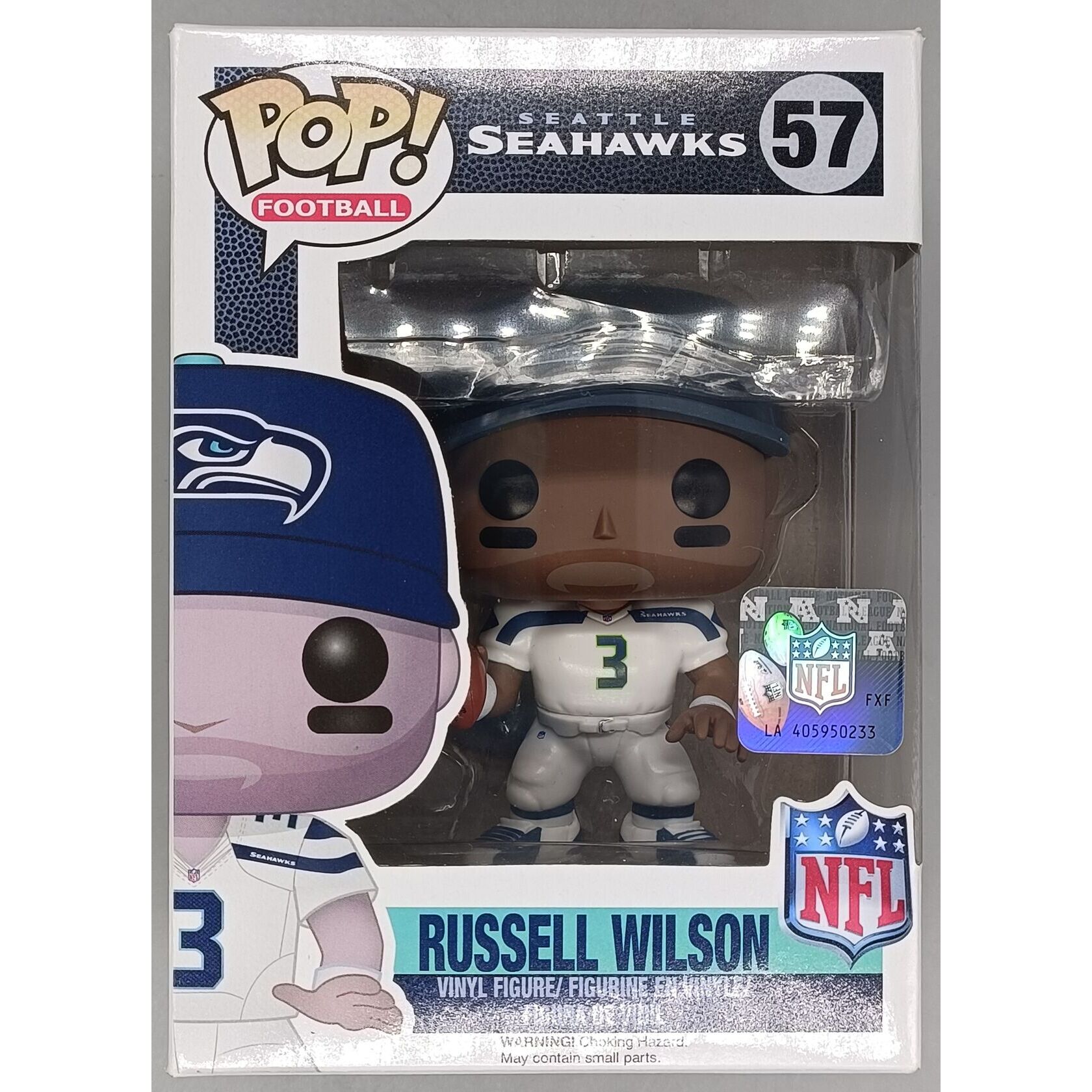 57 Russell Wilson (White) - NFL Seattle Seahawks - DAMAGED – Funko Pops